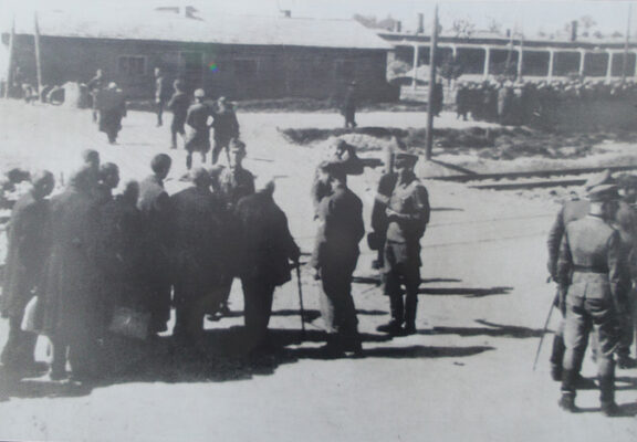 The selection platform in use during the 1940s © Shelly Palmer